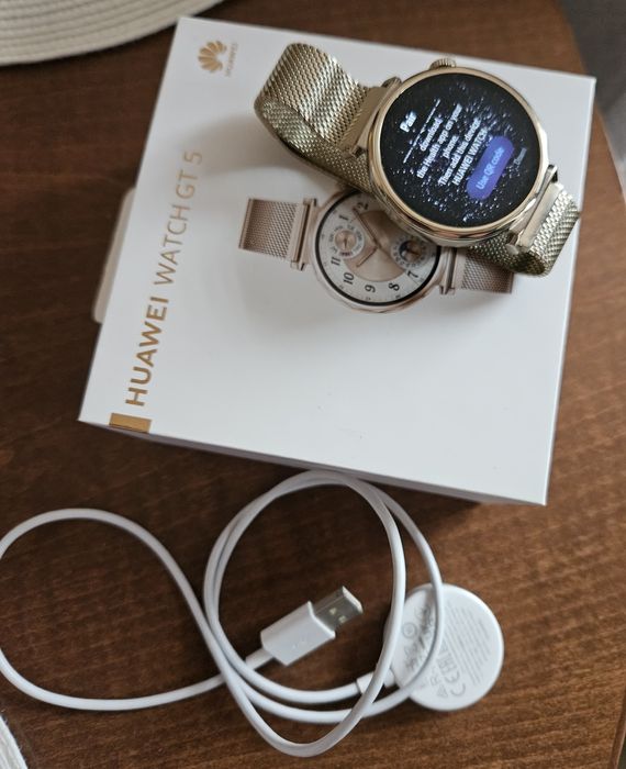Huawei Watch GT5 41mm Milanese Strap като нов