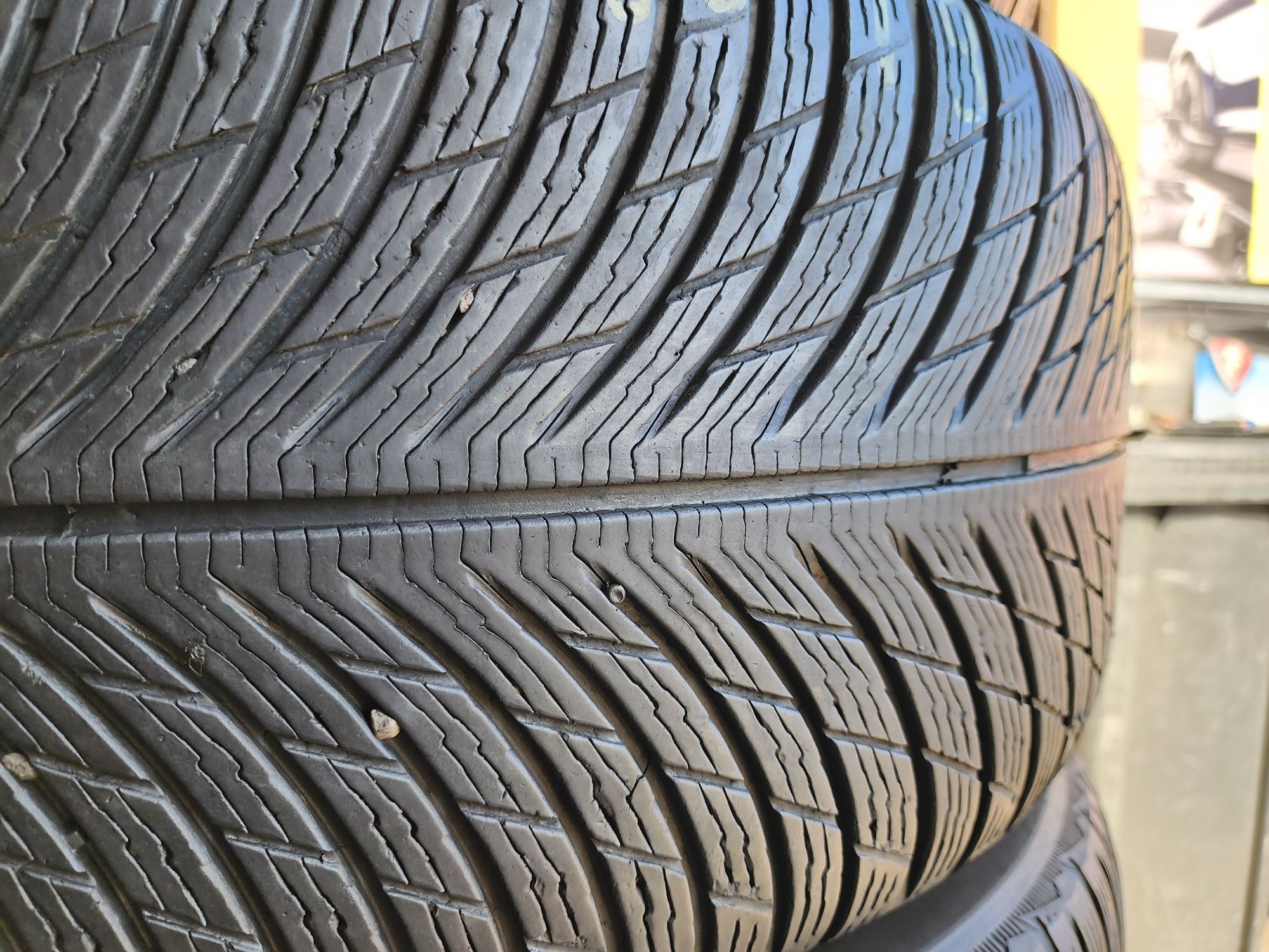 265 50 19 Michelin alpin 5 SUW runflat dot 2022