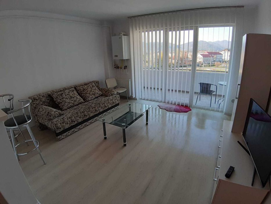 Inchiriez apartament 2 camere zona hotel Europa parcare subterana