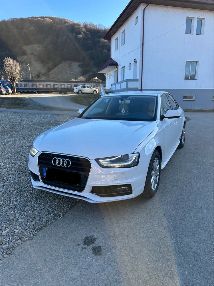 Audi A4 b8 S-line