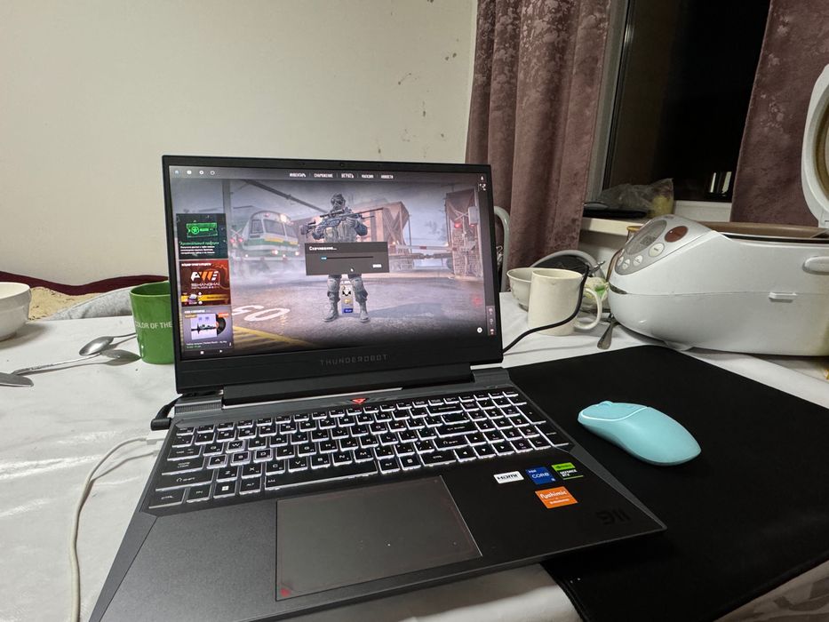 На каспи стоит 750к, ноутбук с 4050, с виндовсом,