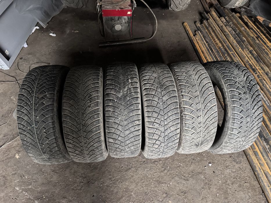 Продам зимние шины