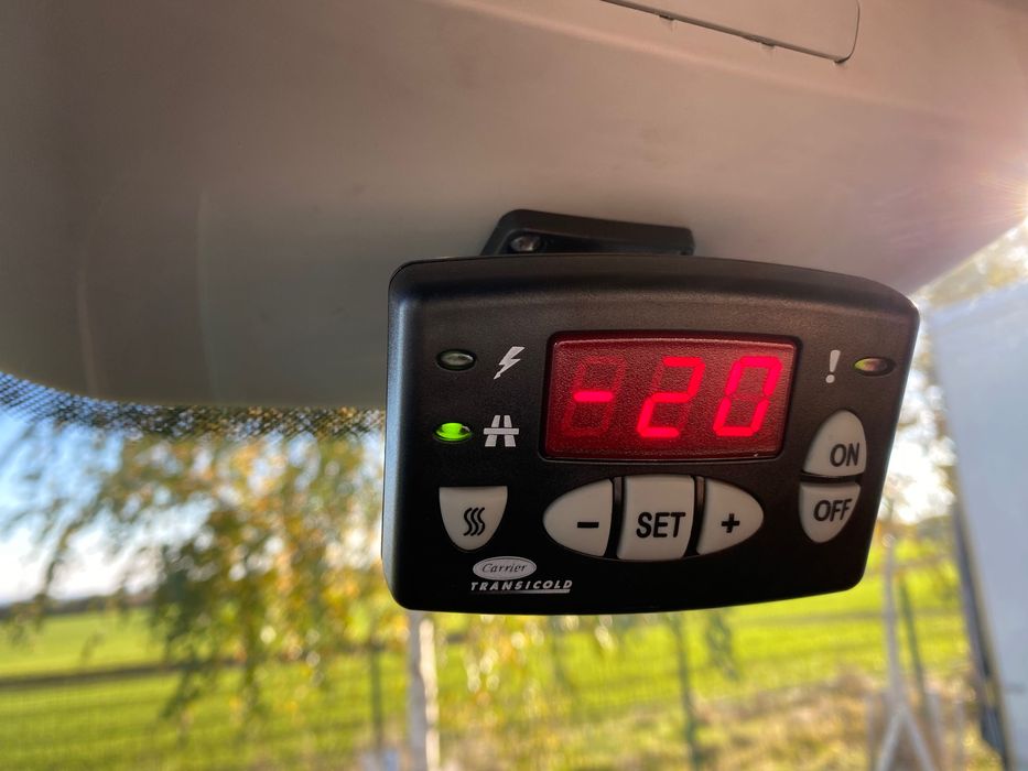 VW Crafter хладилник Carrier -20C