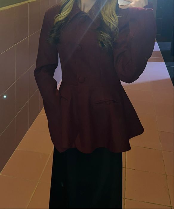 приталенный пиджак S