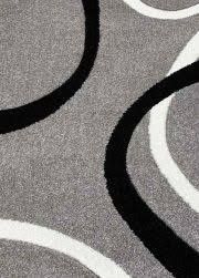 различни килими малко използвани са