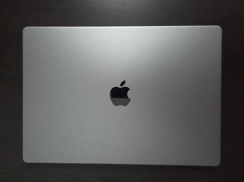 MacBook Pro 2021 M1 Pro 16” – 32 GB RAM, 1TB