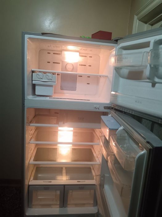 Samsung xoladilnigi sotiladi, kottasi!