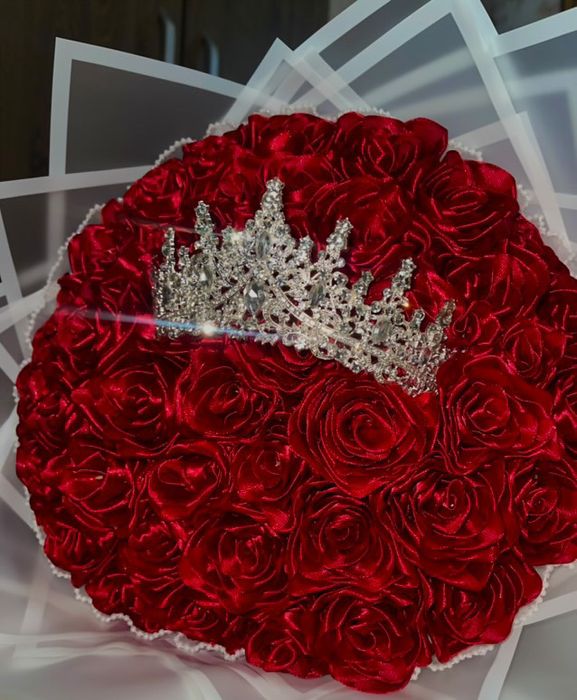 Trandafiri din satin, orice culoare, realizați manual