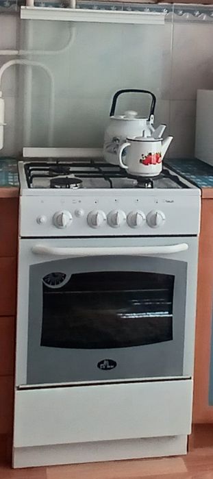 Продантся  газовая плита