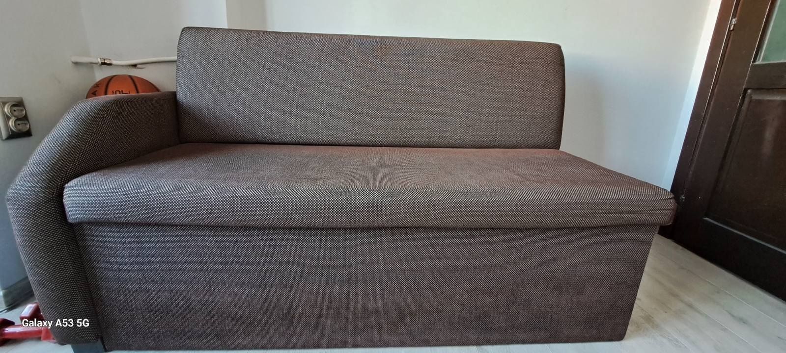 Универсален диван