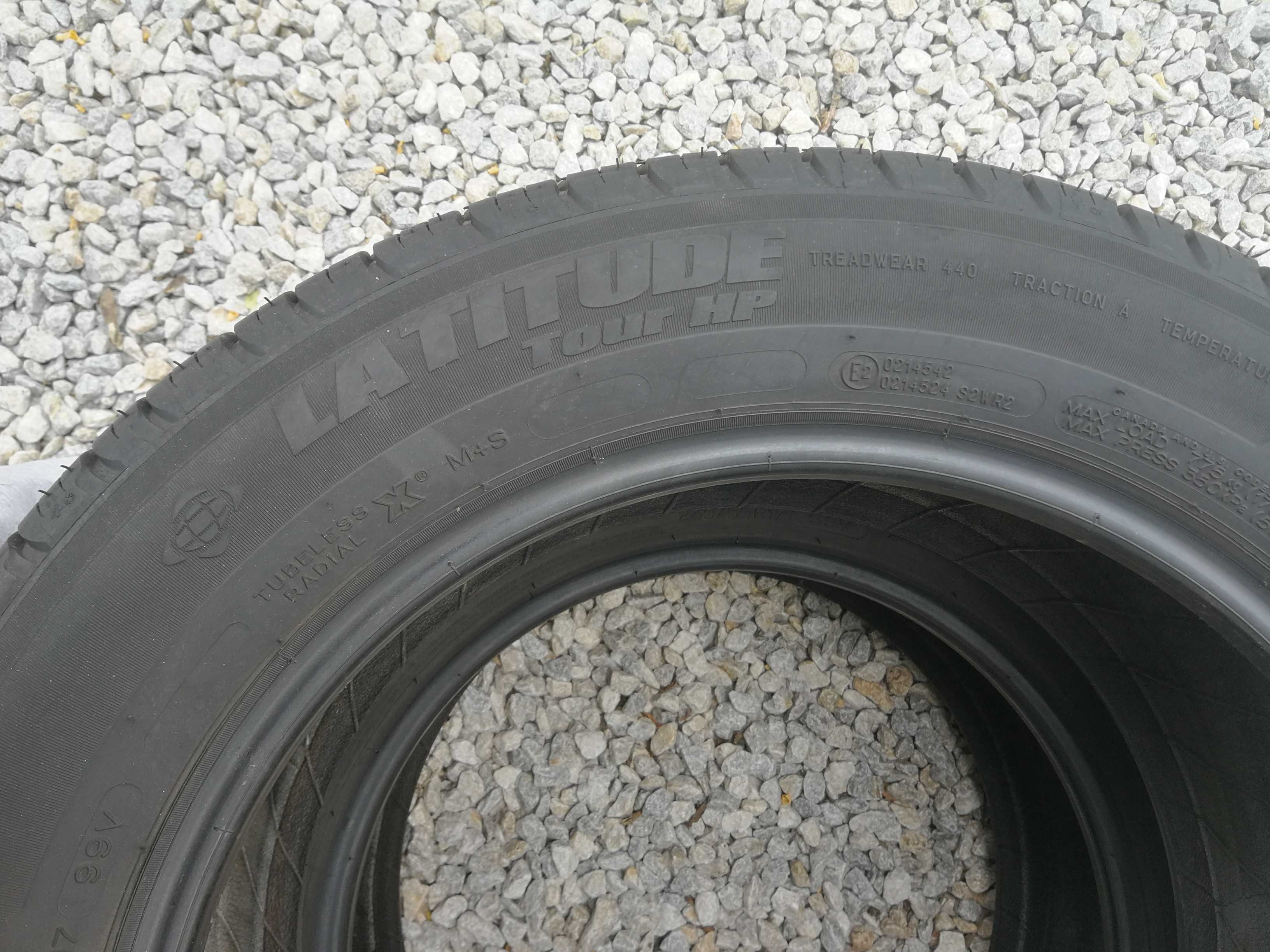 2 всесезонни гуми R17 235/55 Michelin Latitude Tour HP 99V