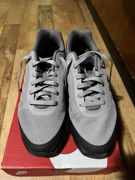 Обувки Nike Air Max Invigor 44,5