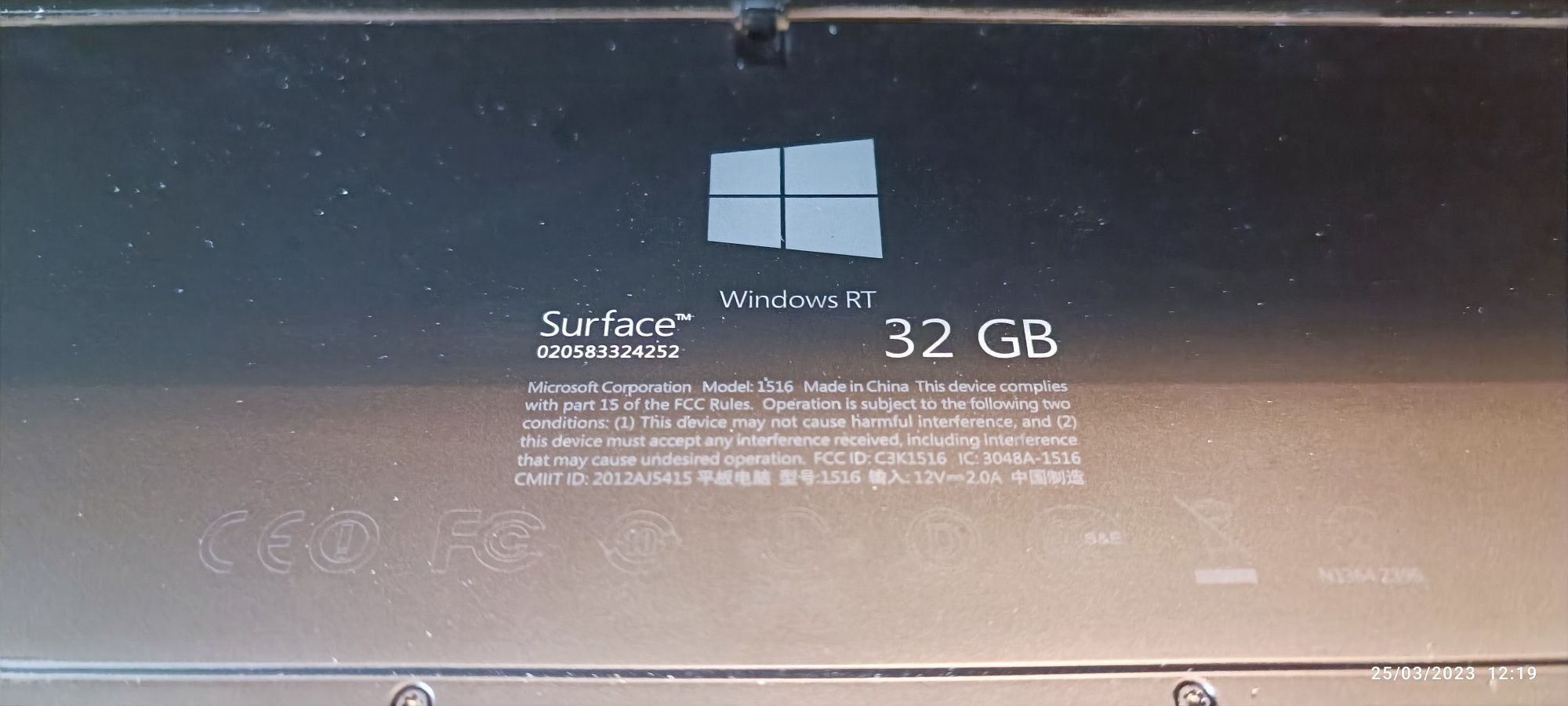 Tableta MICROSOFT Surface RT - 2Gb - 32 Gb + tastatura cu touchpad