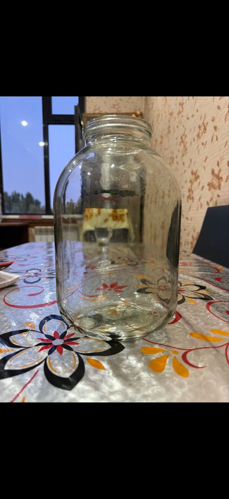 Стекляная банка