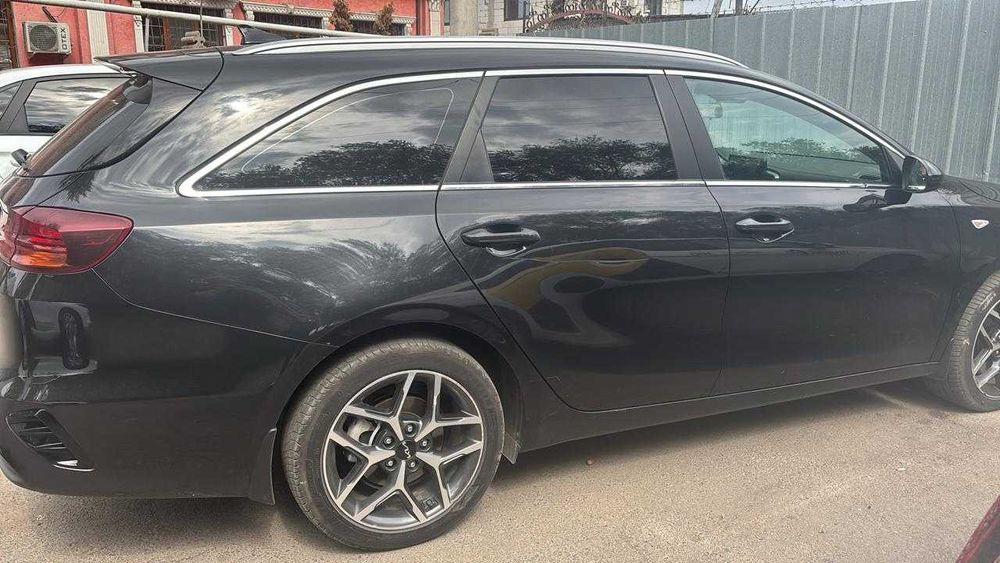 Аренда авто в режиме такси Яндекс комфорт