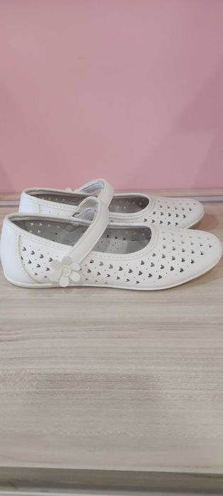 Обувки за момиче