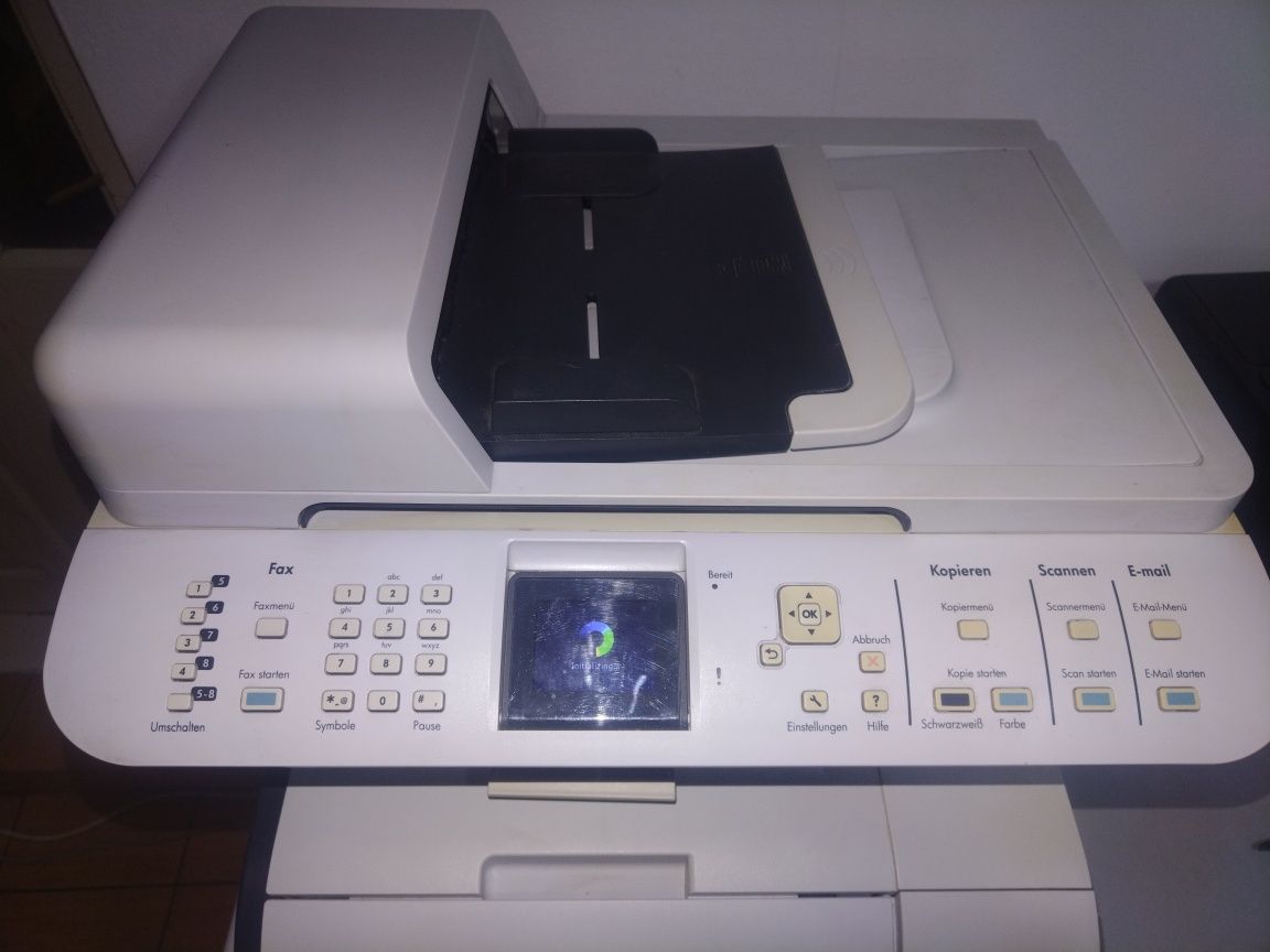 Многофункционален принтер, скенер, КОПИР, мрежа, факс
HP Color LaserJe