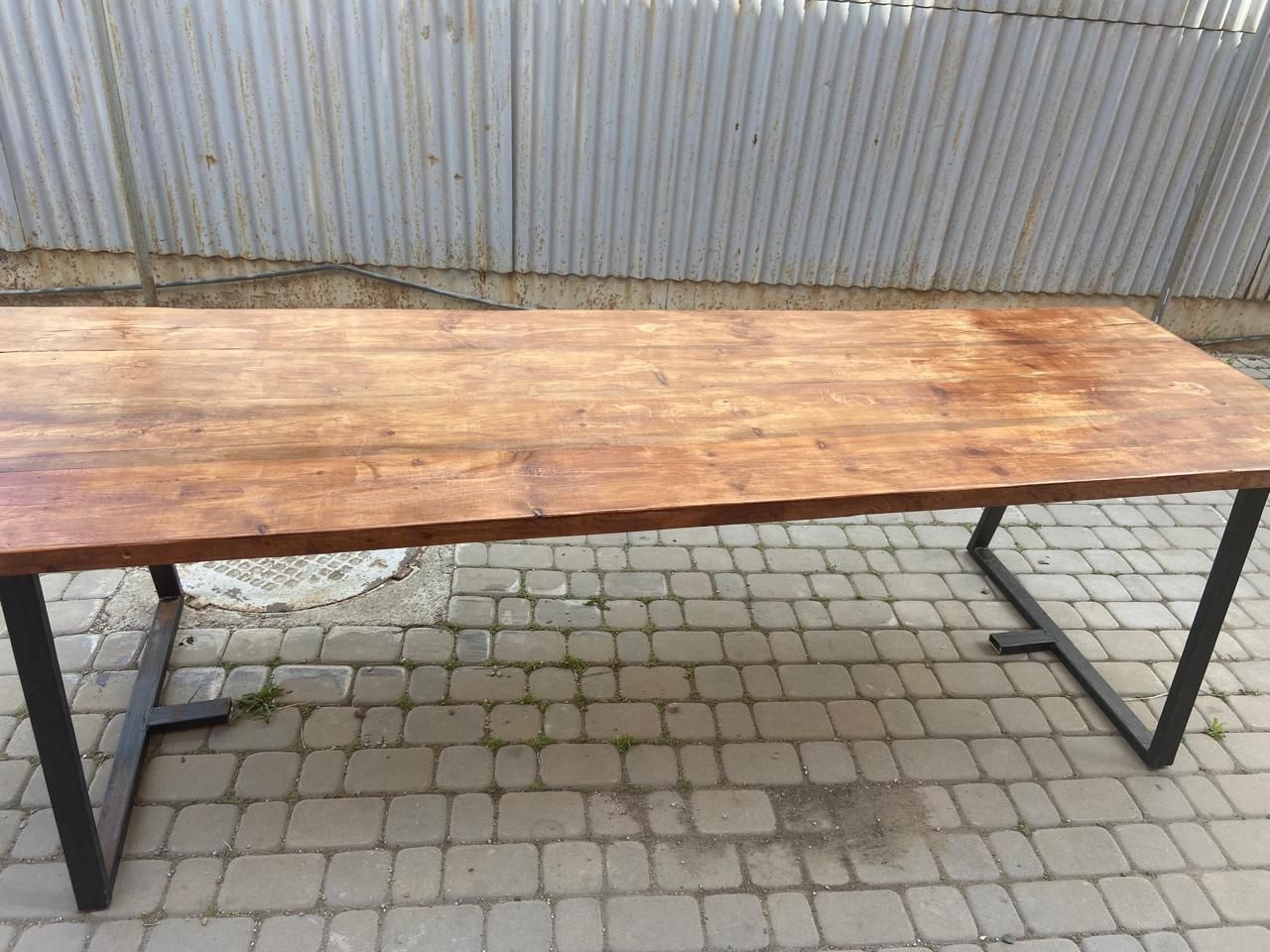 Продам стол из дерева