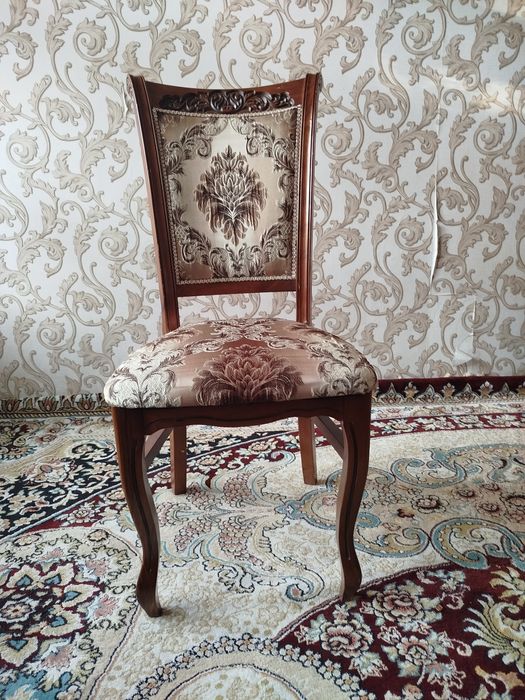 Мебел стул жигарранг