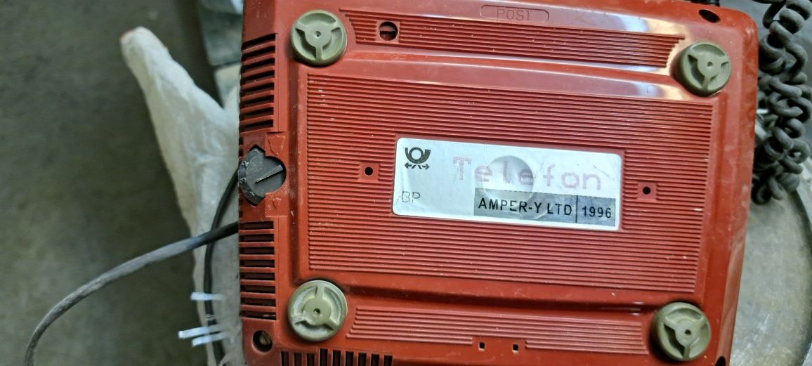 Телефонный аппарат AMPER-YLTD-1996.