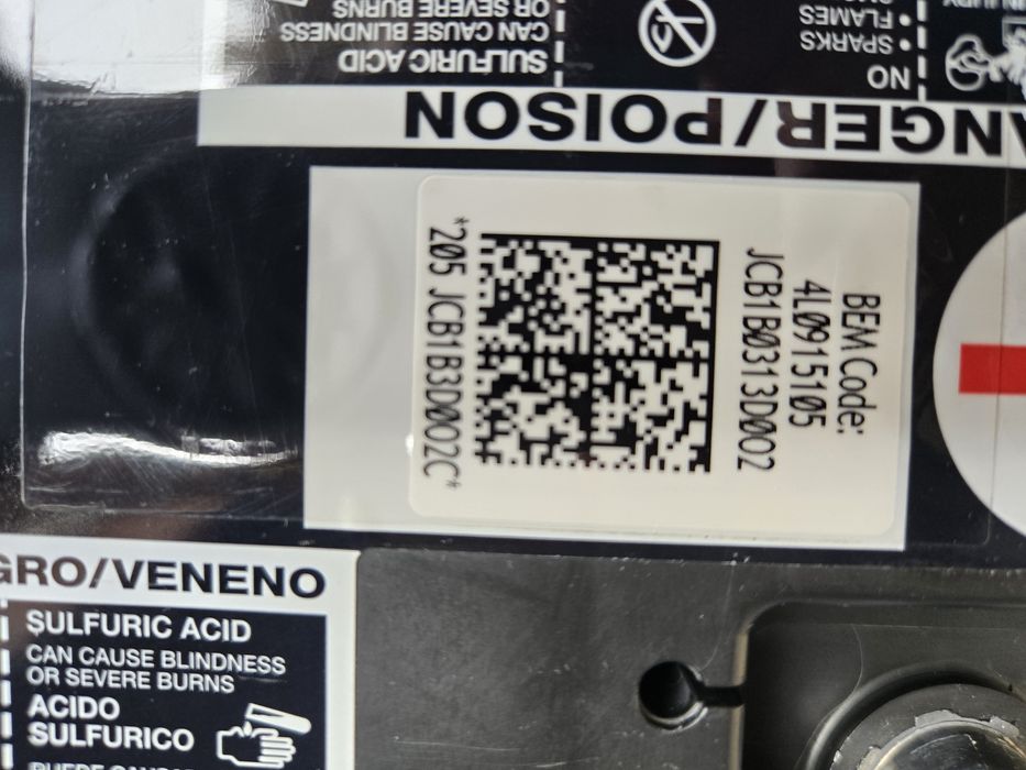 Bateria AGM Varta 12V 105Ah 580A
