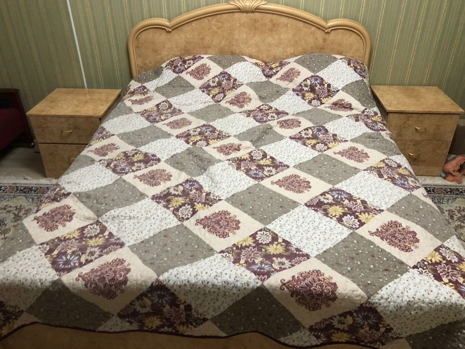 Продам спальный гарнитур