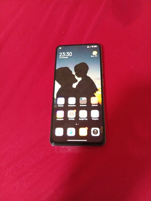 Продам свой Редми  нот 12 про 8.256 в идеальном состоянии