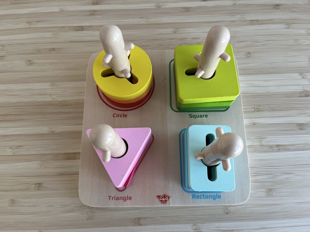 Дървена 3D низанка Tooky toy цветове и форми