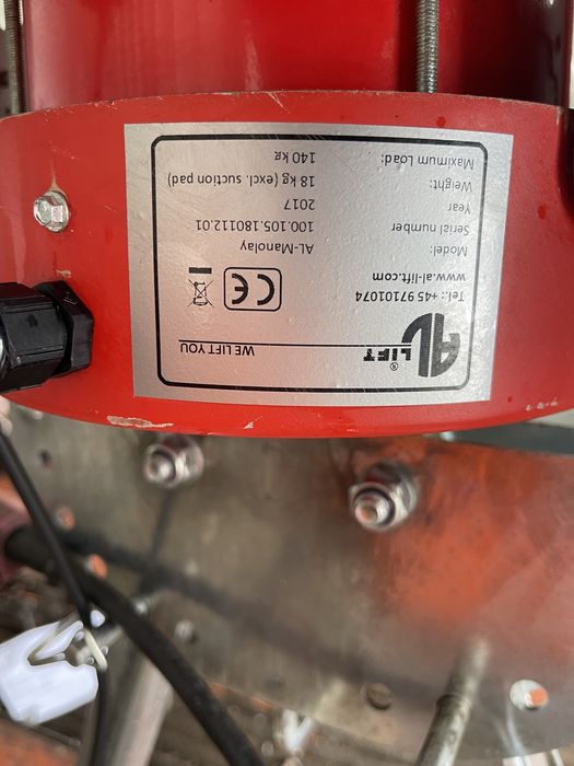 Dispozitiv /ventuză cu vacuum