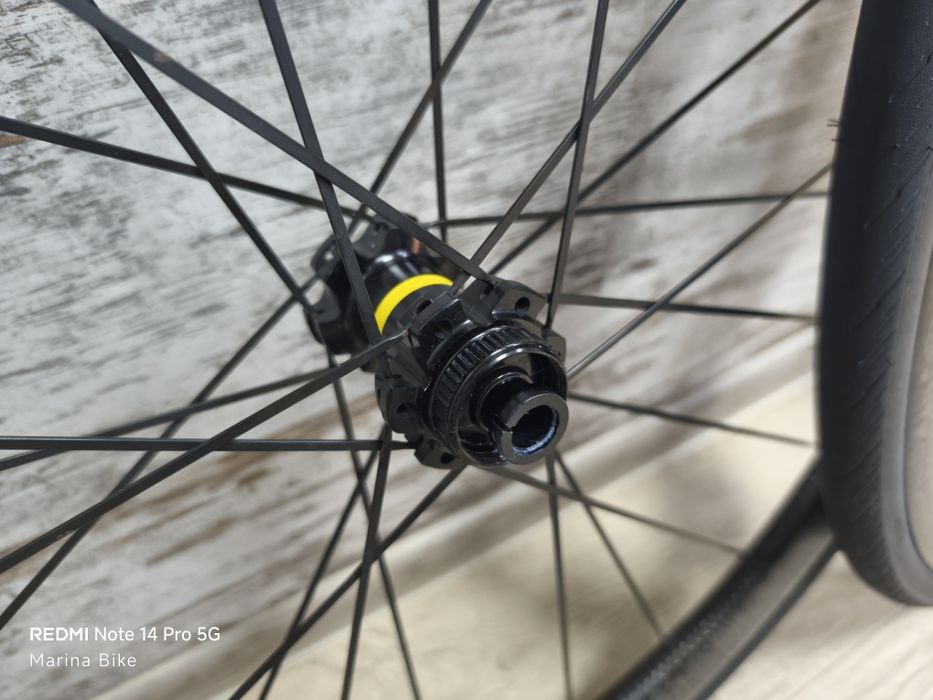 Карбонови шосейни капли Mavic Cosmic Pro Carbon UST Limited Disc