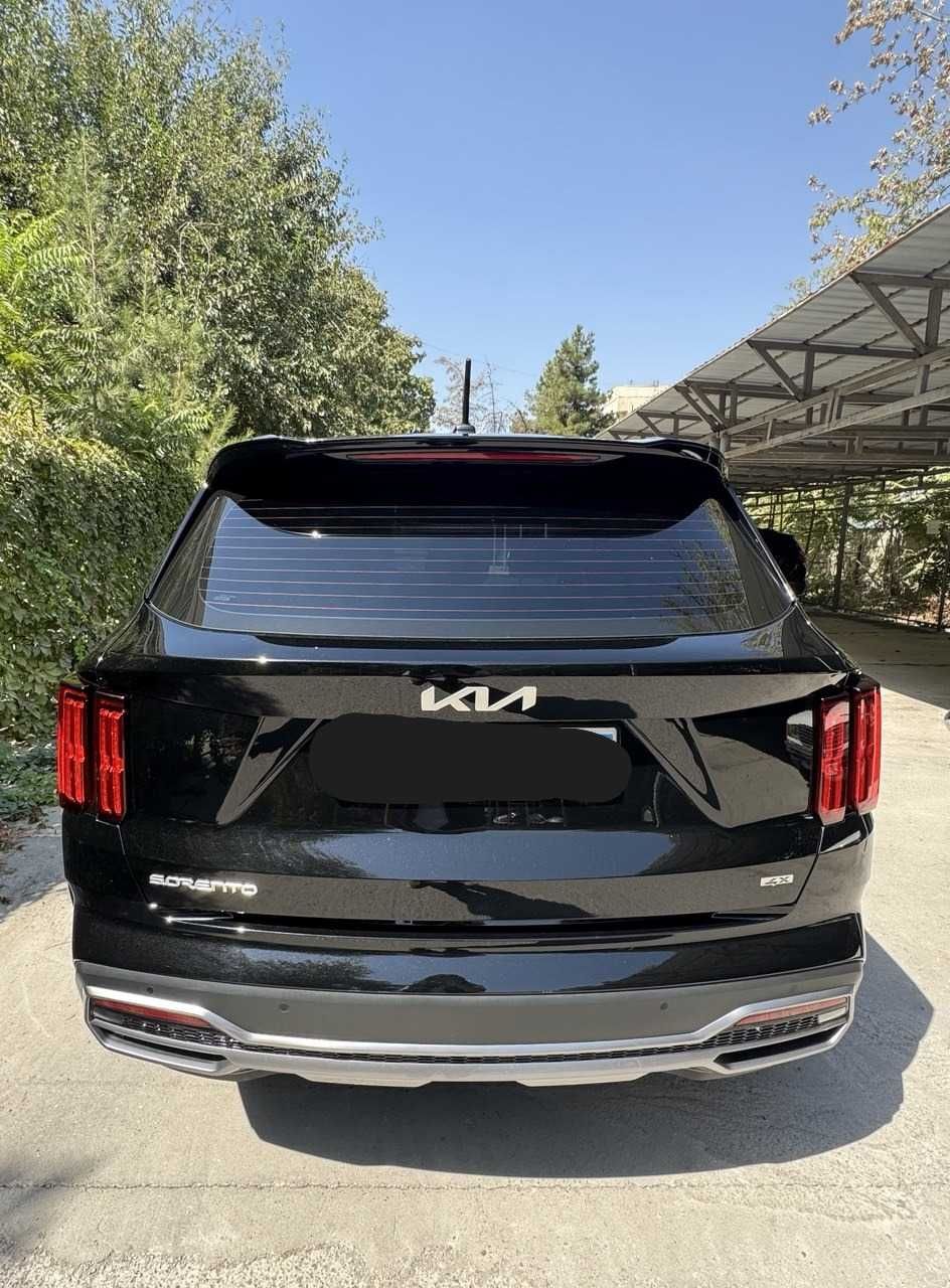 Продаю Kia Sorento 2023 г. 2.5m3 двигатель Пробег 27500 км