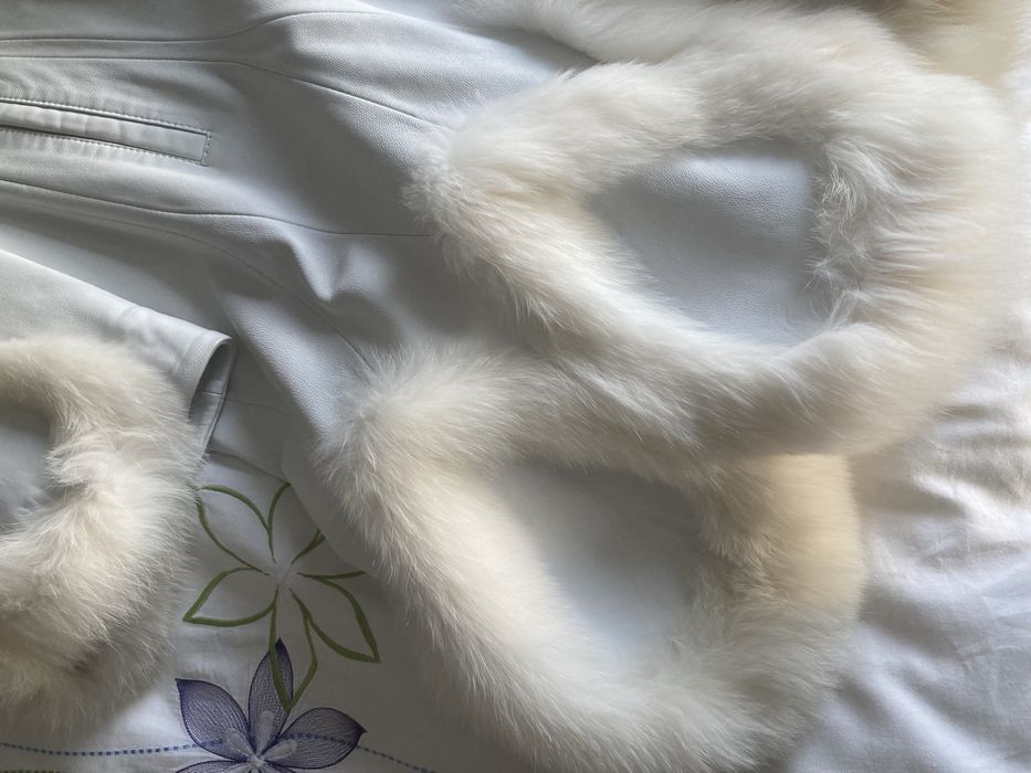 Haina superba din piele