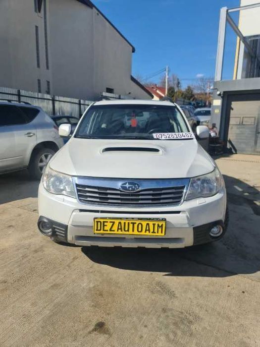 Dezmembrez dezmembram Subaru Forester 2.0 diesel an 2011
