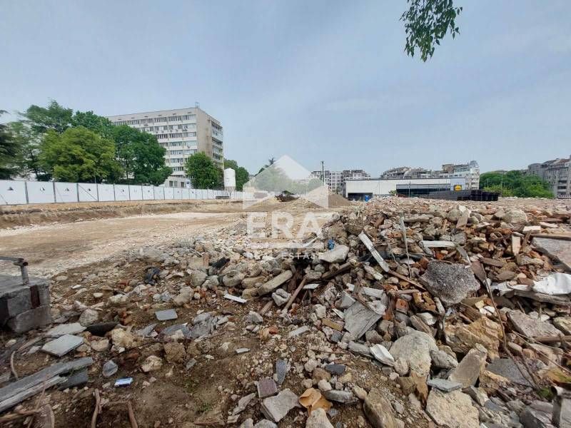 Продава се Двустаен апартамент в Варна, Окръжна болница - 74 кв.м за 2026 €/кв.м - Снимка #5