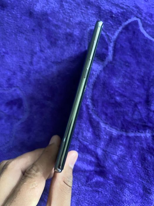 Samsung S10+ ofitsialniy(Vetnam)
