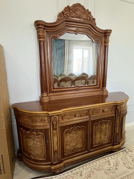 Комод сатылады.