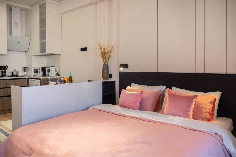 Современная посуточная уютная студия со своей парковкой в NRG U Tower