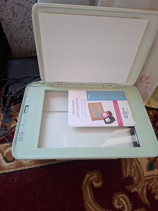 Printer Hp 2722 sotiladi 700 ming