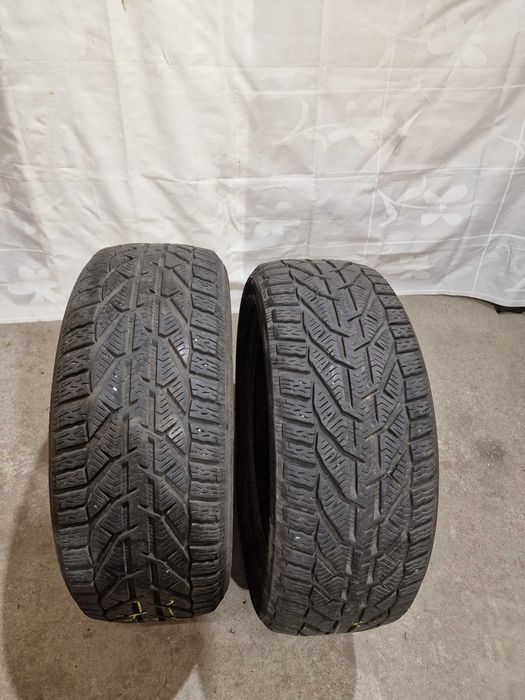 2бр. зимни гуми KORMORAN 215/50/R17 95V