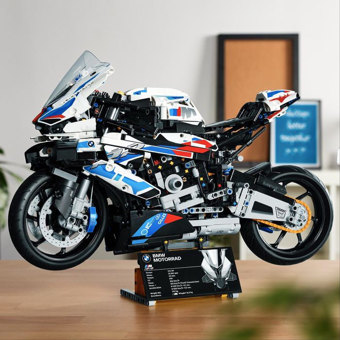 Конструктор Lego BMW M1000RR | 1920+ деталей | Мотоцикл