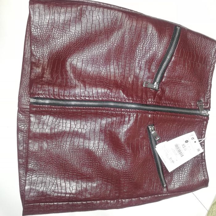 Кожена пола bershka