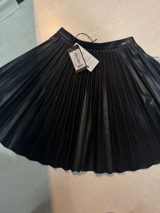 Кожена плисирана пола Armani Exchange