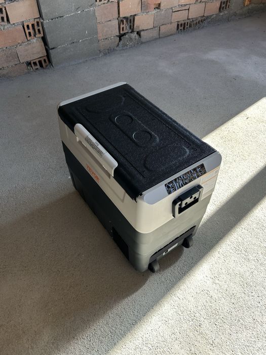 Компресорен хладилник 12v Vevor 55