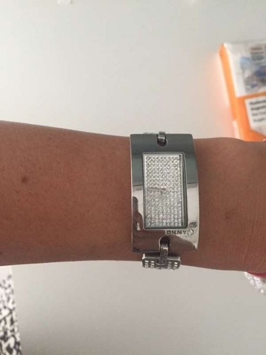 Дамски Часовник DKNY със камъни Swarowski