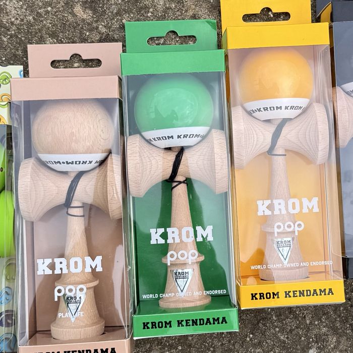 Kendama Krom Pop Sticky - TRIMIT IN TARA
