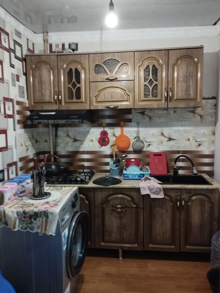 Срочно продается 1в2 комнатная квартира