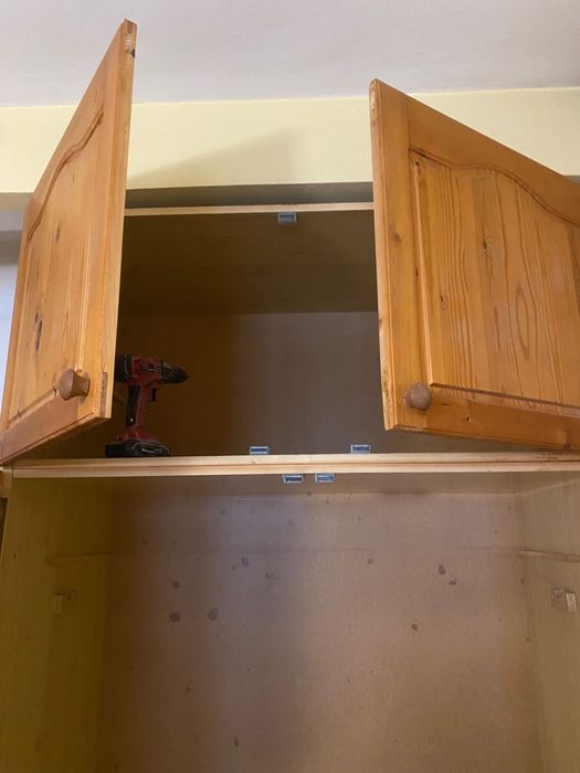 Гардероби 4 от дърво