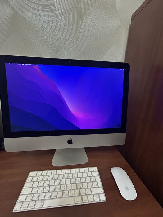 Продается моноблок apple i mac есть торг