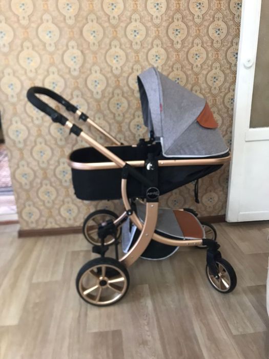 Продам  коляску.