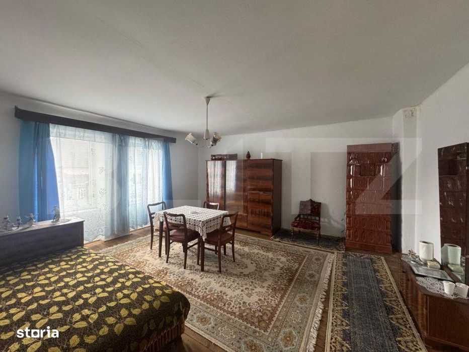 Casa de vanzare, cu 3 camere, 191 mp, la 3 km de Hateg